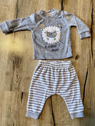 Velúrová súprava, 62