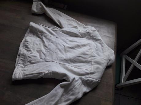 Kabat kremovo-biely, stradivarius,m