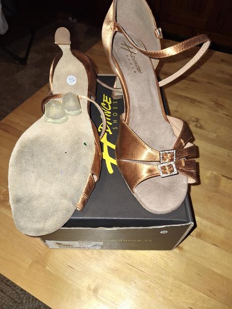 Heller tanecna obuv topanky sandale, 41