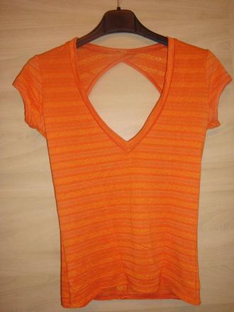 Oranžové tričko s holým chrbtom, s