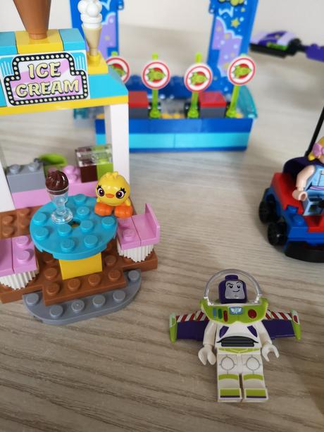 Lego 4+ toy story 10770 buzz a woody v lunaparku, 