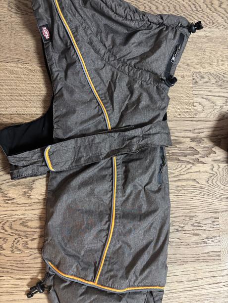 Zimna bunda/oblek pre osa 55-80 cm, 