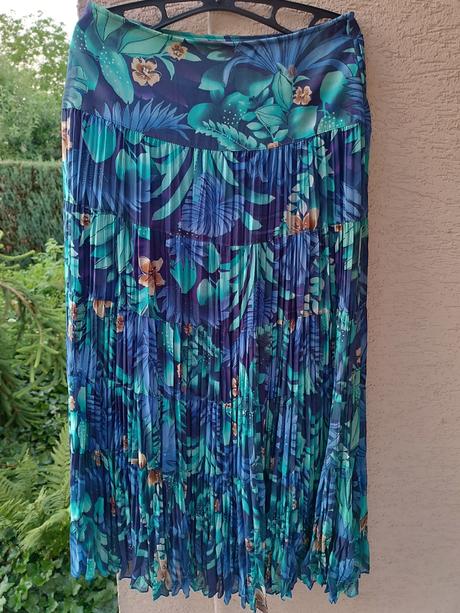 Sukňa spoločenská, 38