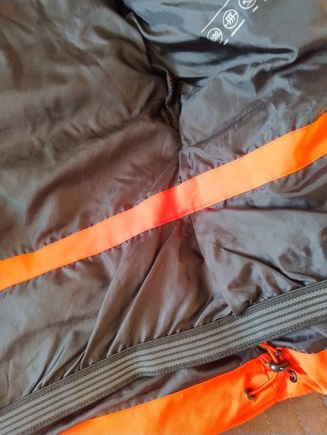 Lyžiarska bunda, 164