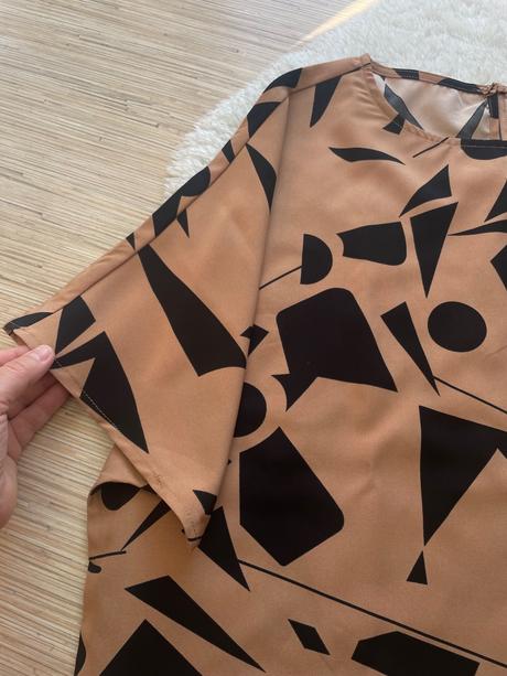 Bledohneda suprava s geom.tvarmi, xl
