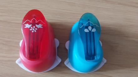 2 stredne vysekavacky na papier, 