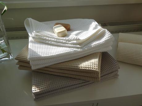 Vaflová bavlna - uteráky-140 x 70 cm, nové, 