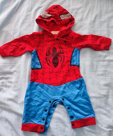 Overal spiderman, 68