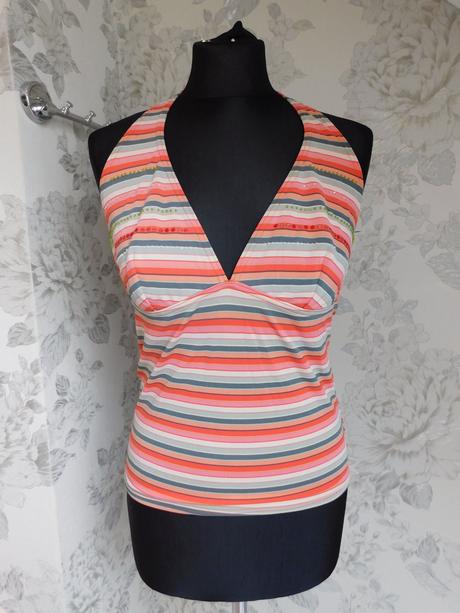 Pekny plavkovy top, f&f,40