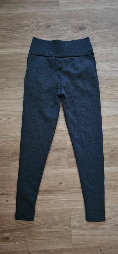 Šedé zateplené legíny, s