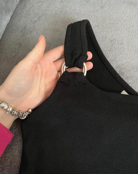 Čierny crop top, s
