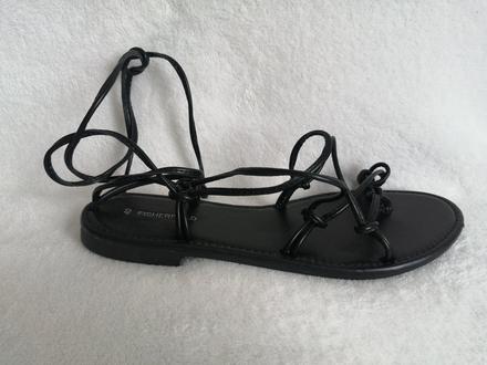 Pekné zaujímavé sandálky s viazaním okolo nohy, 40