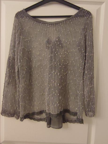 Ľahučký svetrík, s