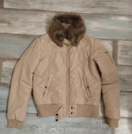 Béžová zateplená bomber bunda s kožušinkovým golie, xl
