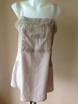 Top s krajkou vila /10, 38