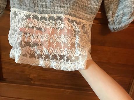 Svetrík s čipkou, 146