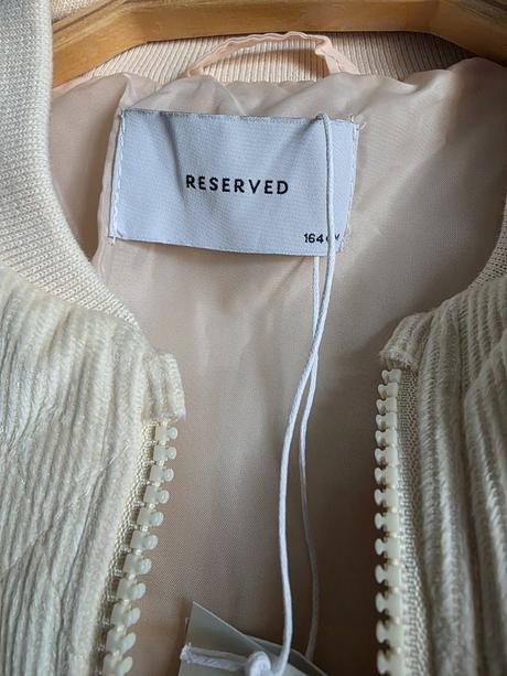 Menžestrová bombera, reserved,164