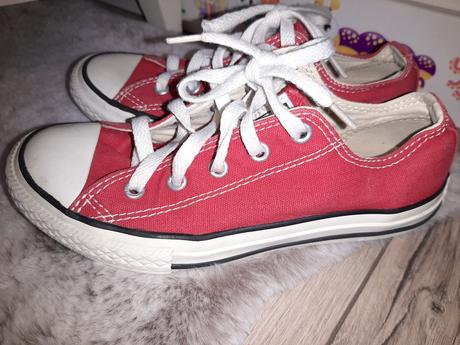 Červené nízke converse, converse,33