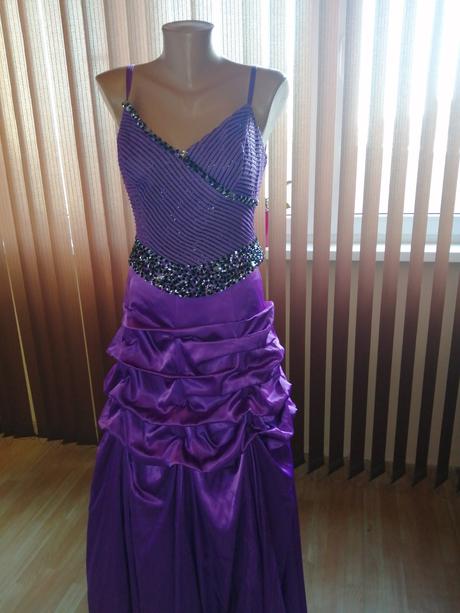 Spoločenské šaty, l