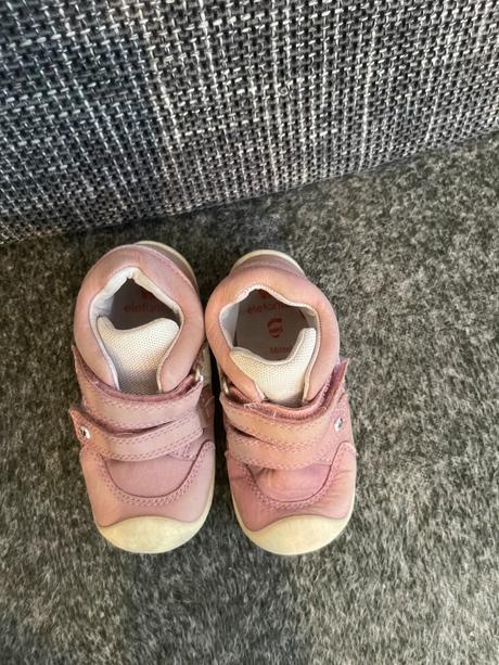 Topánky 21, elefanten,21