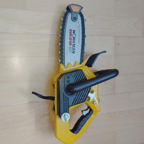 Náradie (píla,vŕtačka,...), 