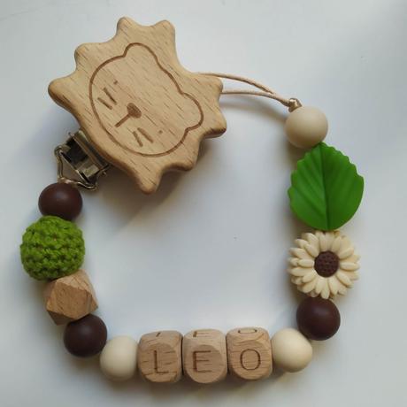 Retiazka na cumlík s menom pre chlapčeka, 