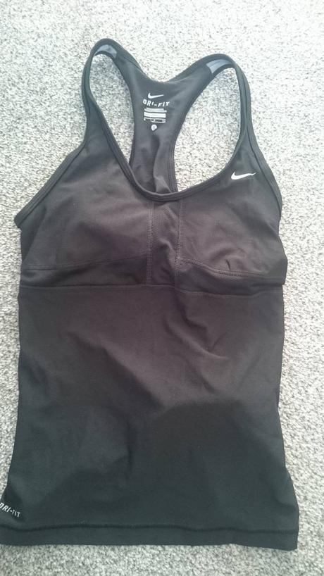 Nike tielka 9druhov/kupa po kuse, nike,m