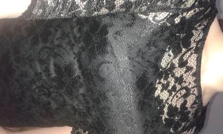 Čierne čipkované šaty, m