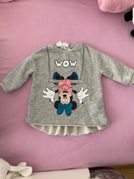 Predam nenosenu predlzenu mikinu s minnie, zara,80