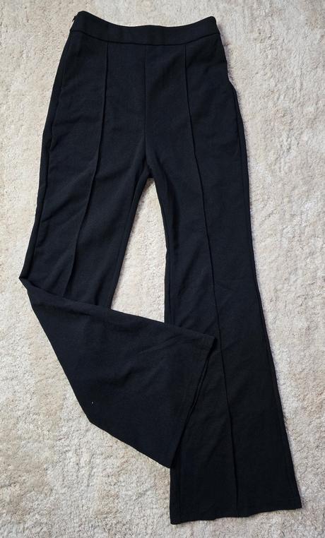 Cierne nohavice, 36 / s