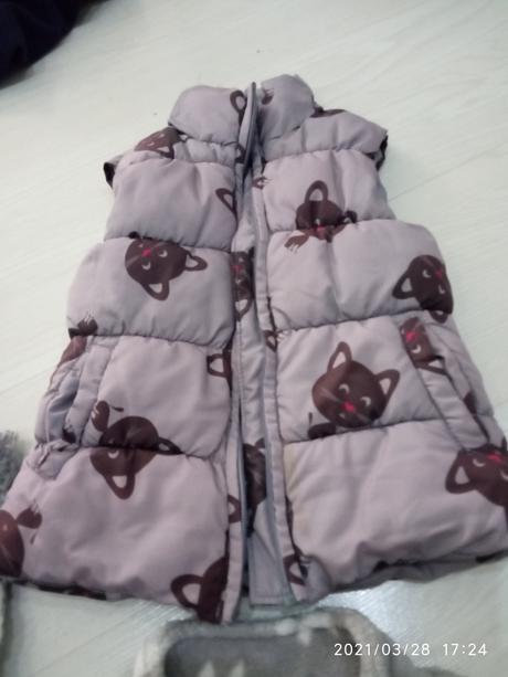 Vesta s mikinou, dopodopo,98