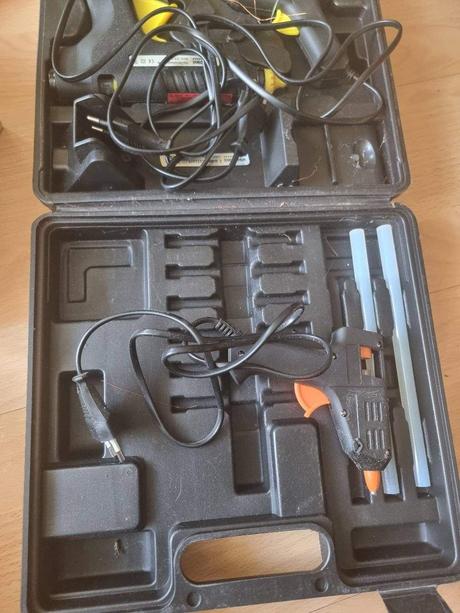 2x tavna pistol a napln,