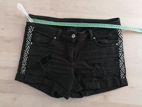 Rifľové kraťasy, 36