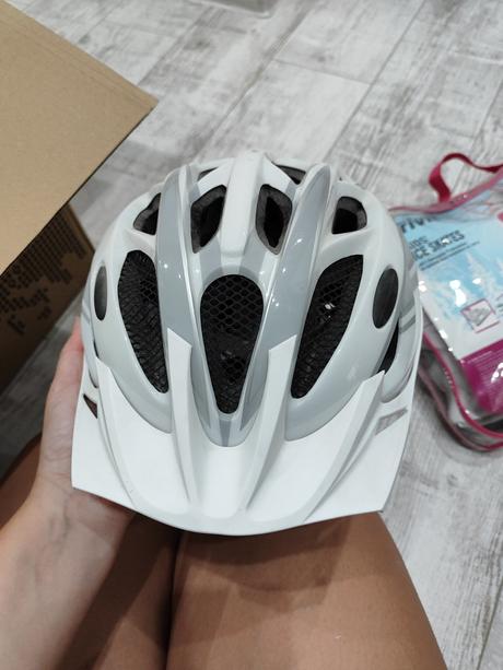 Cyklistická prilba arcore spax, 