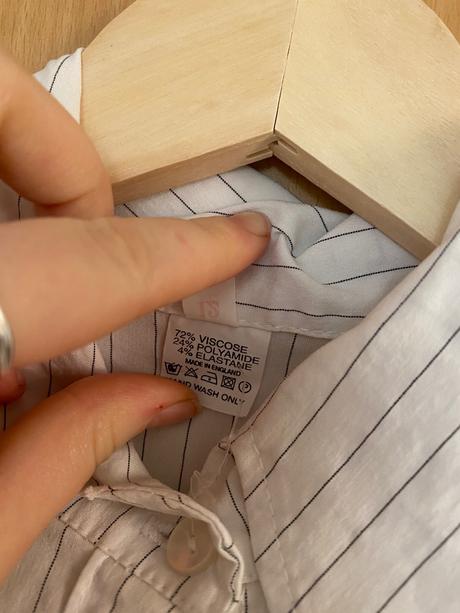 Krásna pásikavá elastická košeľa / blúzka, s