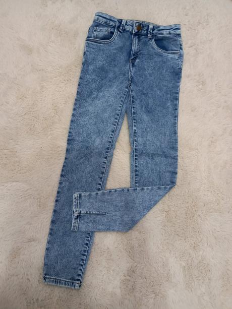 Dievčenské rifle, reserved,158