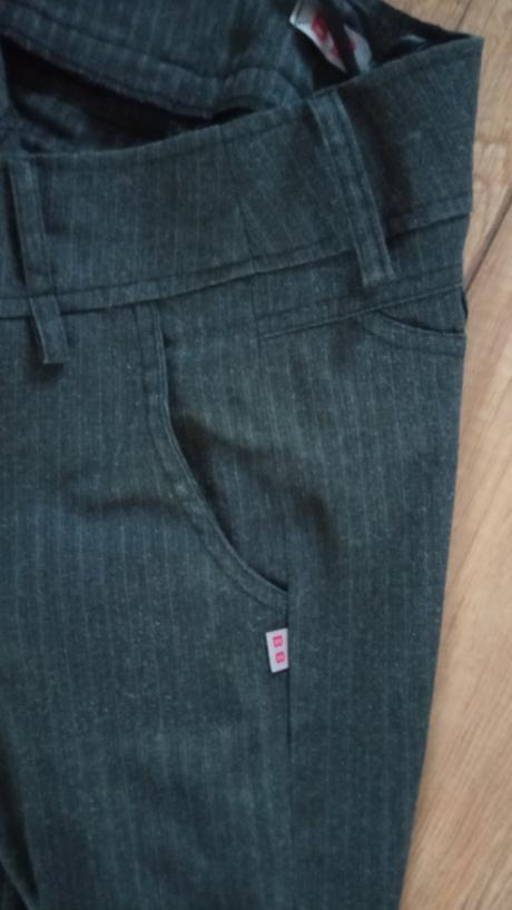 Nohavice dámske m s pruzkom, 38