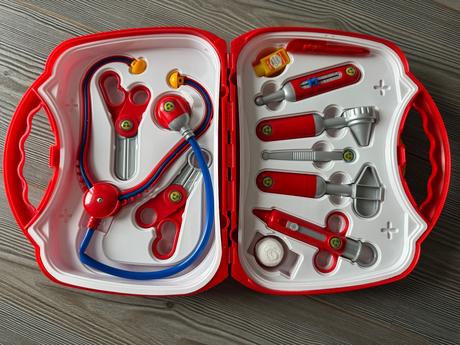 Detský lekársky kufrík a plášť, 