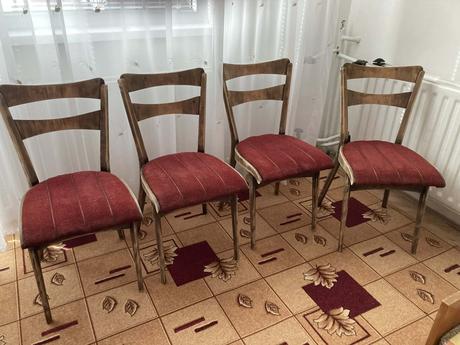 Stol jedálenský rozkladací +4 x stolička,, 