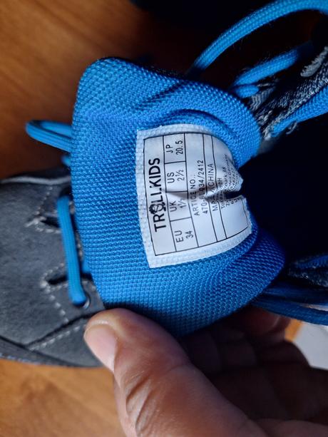 Turistické topánky pre dvojičky, 34