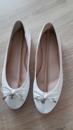 Biele balerínky v. 38, graceland,38