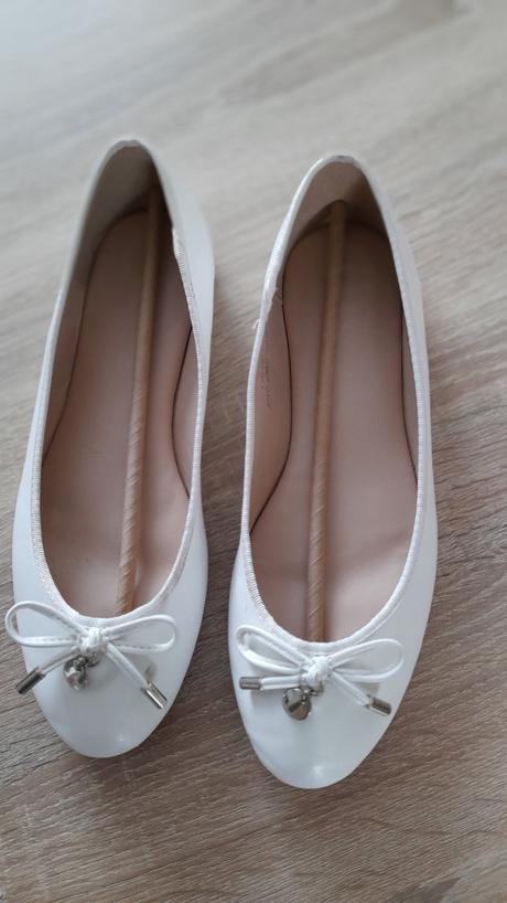 Biele balerínky v. 38, graceland,38