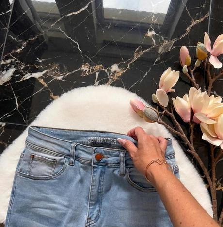 Bledomodré jeansy, reserved,s