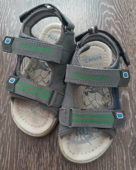 Sandálky, 26