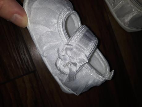 Slávnostné capačky, <17