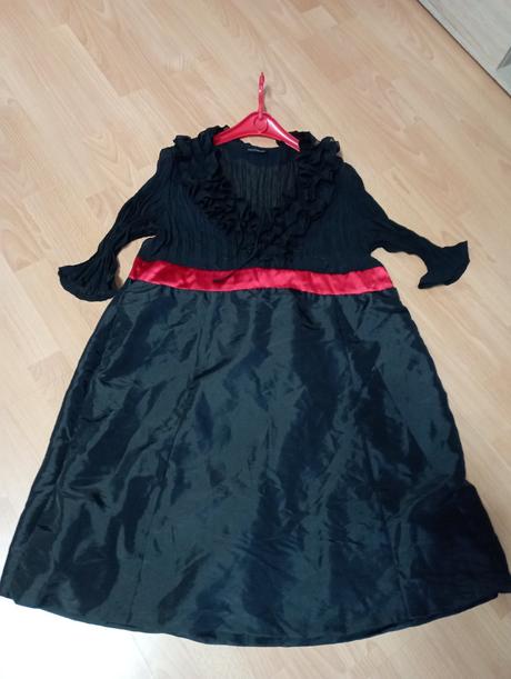 Plesove saty vel xxxl cena 8e, xxxl