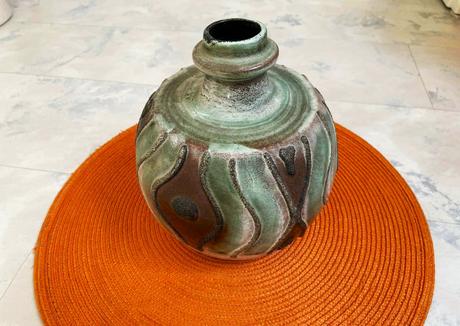 Starožitná keramická váza,