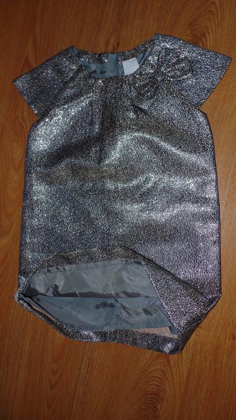 Strieborné šaty, c&a,98