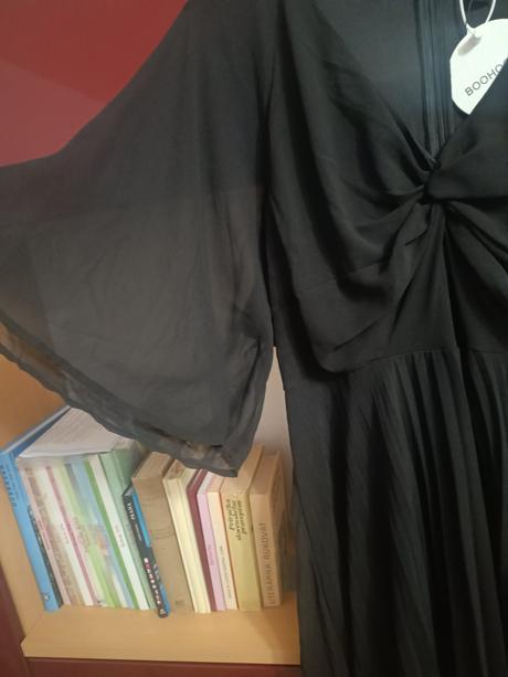 Príležitostné šaty, 50