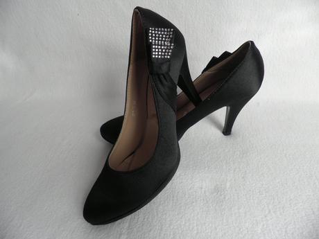 1 x použité pekné spoločenské topánky, 38